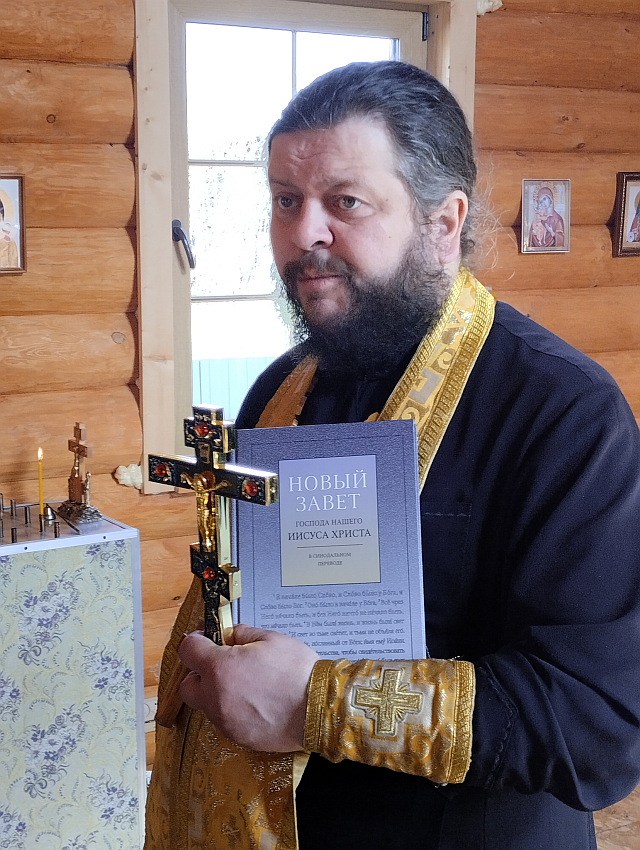 Отец Николай, с. Камешница.png Отец Николай, с. Камешница.png