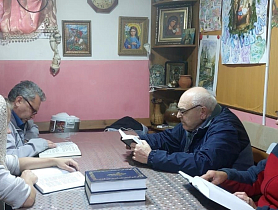 Книги очень нужны в храме