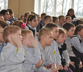 Нести радость туда, где она не бывает лишней